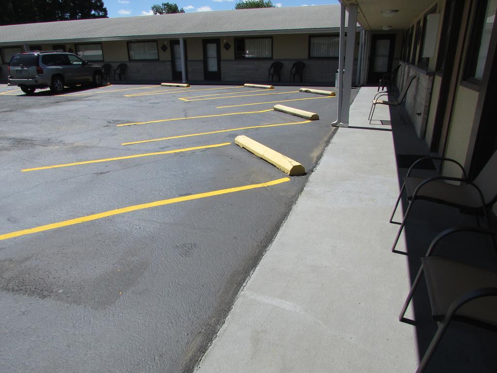 Gas Lite Motel Lawrenceville Exterior photo